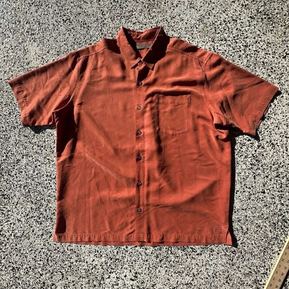 REI Shirt Men XL Button Up Short Sleeve Orange Hiking Outdoors Fishing